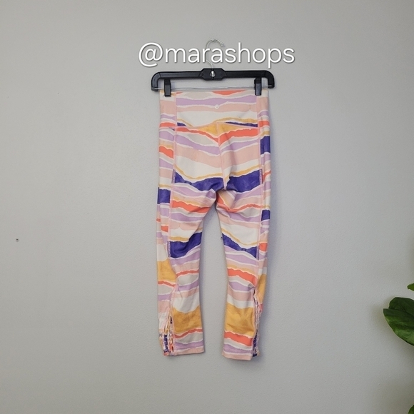 Lululemon True Self Crop Leggings - Picture 7 of 7